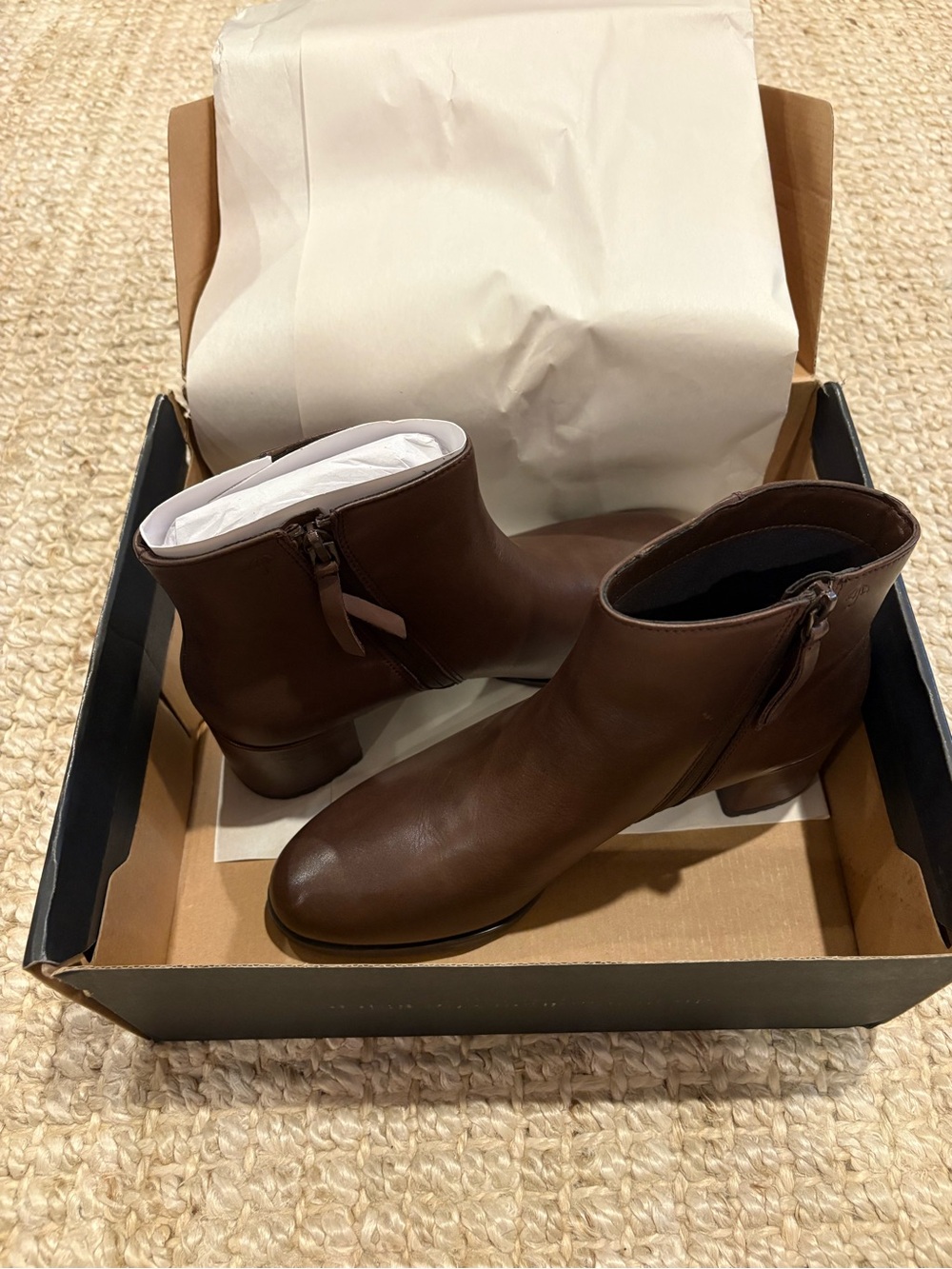 Women’s Naturalizer Brown Leather Boot - Side Zip Comfort